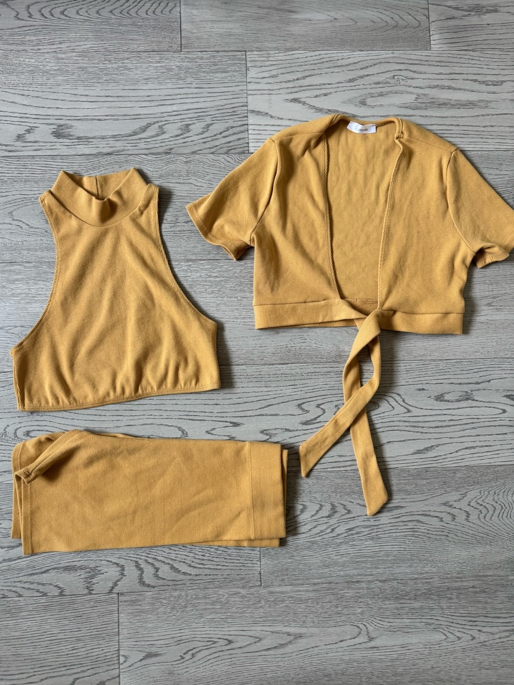 iNAMORATA Mustard Three-Piece Knit Set